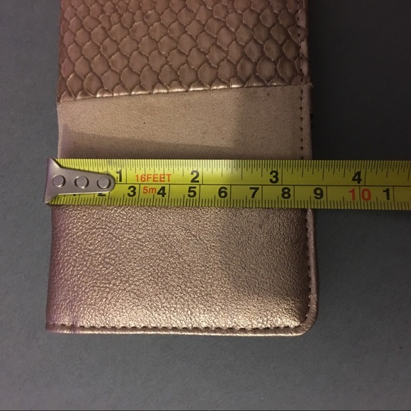 Kenneth Cole Reaction Wristlet Wallet - Picture 6 of 8